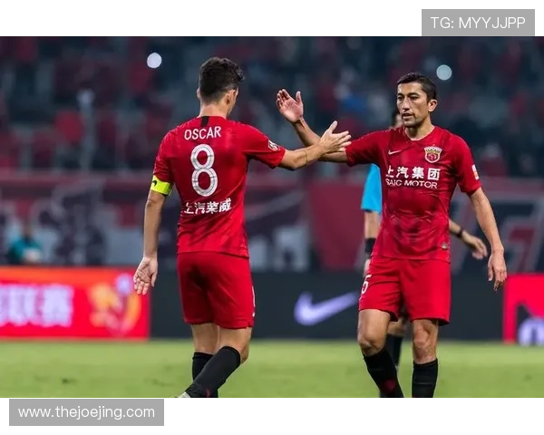 拜仁进攻套路解析：高位逼抢与边中结合持续提升进攻效率