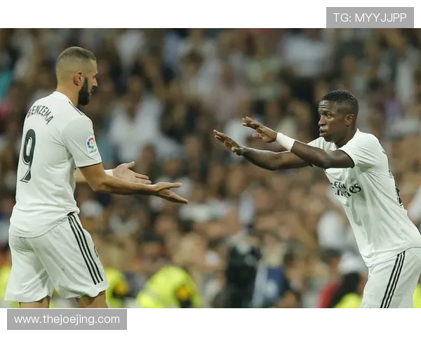 维尼修斯与罗德里戈边锋排序：战术角色与进攻影响力对比分析